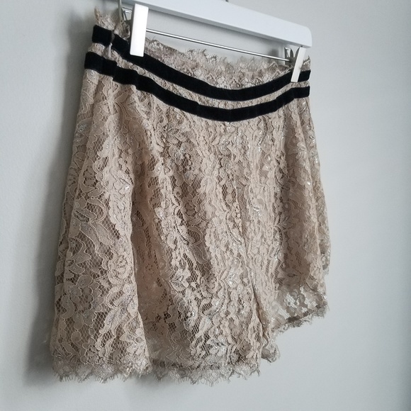 Free People | Tan Metallic Lace Shorts size 4 - Picture 4 of 5
